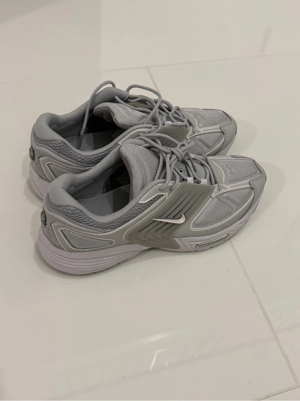 Nike Men’s Pegasus Gray Athletic Running Sneakers NEW